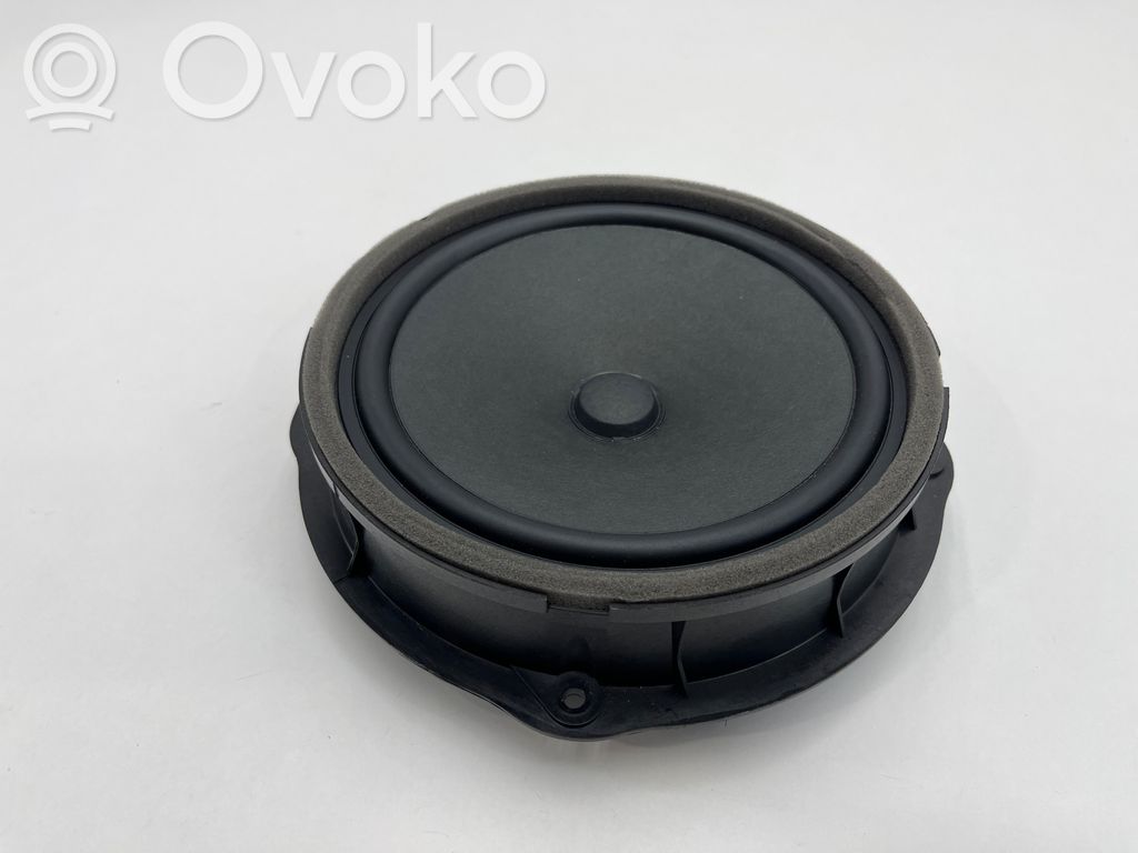 Cupra Formentor Altavoz de la puerta delantera 