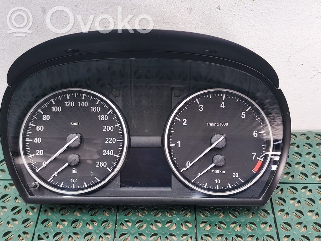 BMW 3 E90 E91 Licznik / Prędkościomierz 