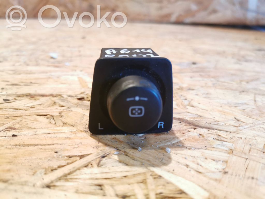 Opel Antara Wing mirror switch 