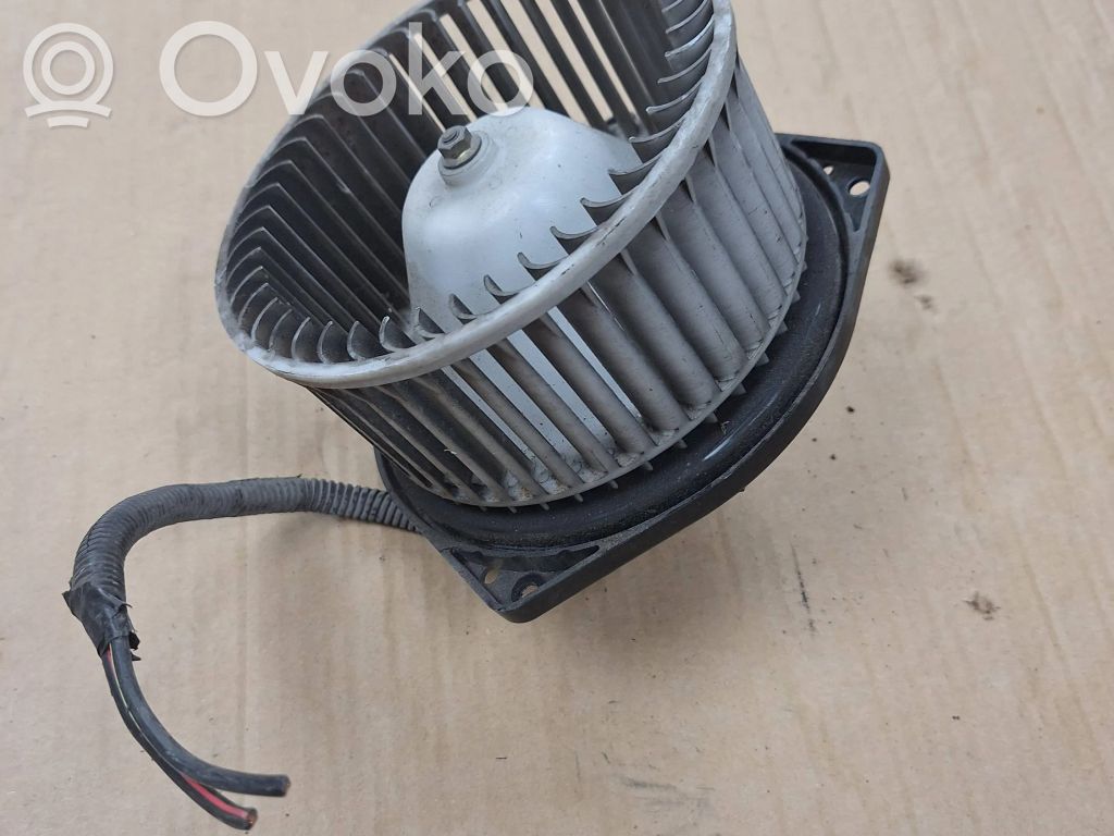 Subaru Forester SF Mazā radiatora ventilators 