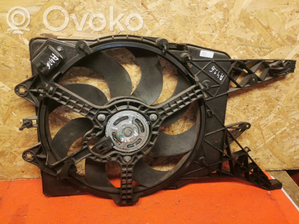 Opel Corsa D Elektryczny wentylator chłodnicy 