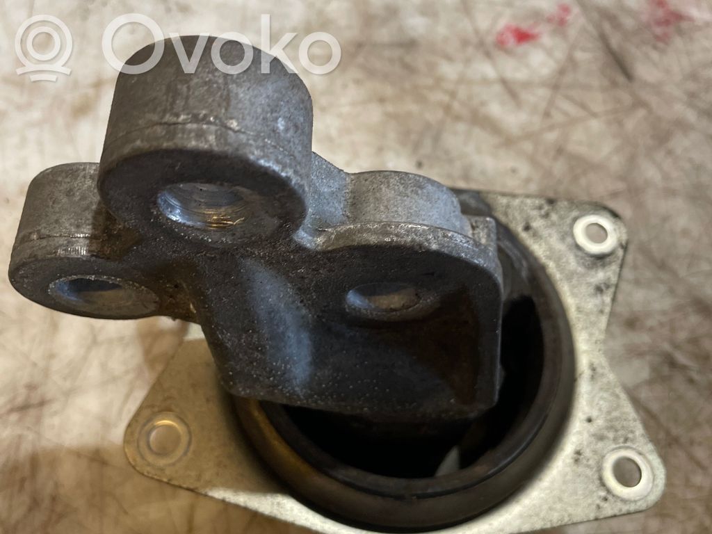 Opel Signum Engine mount bracket 