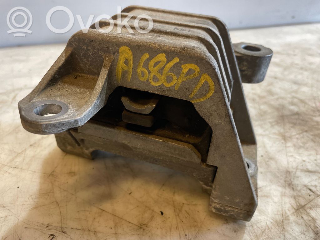 Opel Signum Engine mount bracket 