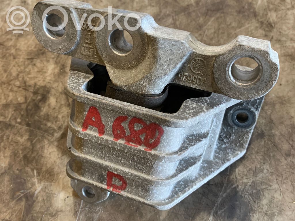Opel Vectra C Engine mount bracket 