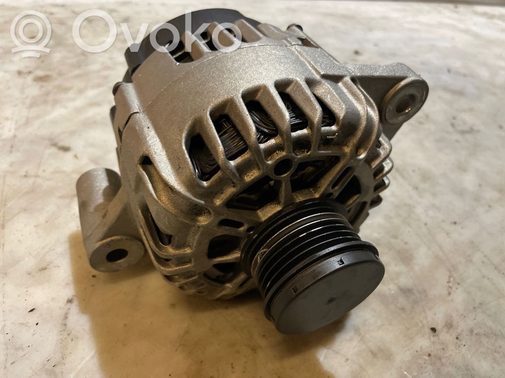 Opel Astra J Alternador 
