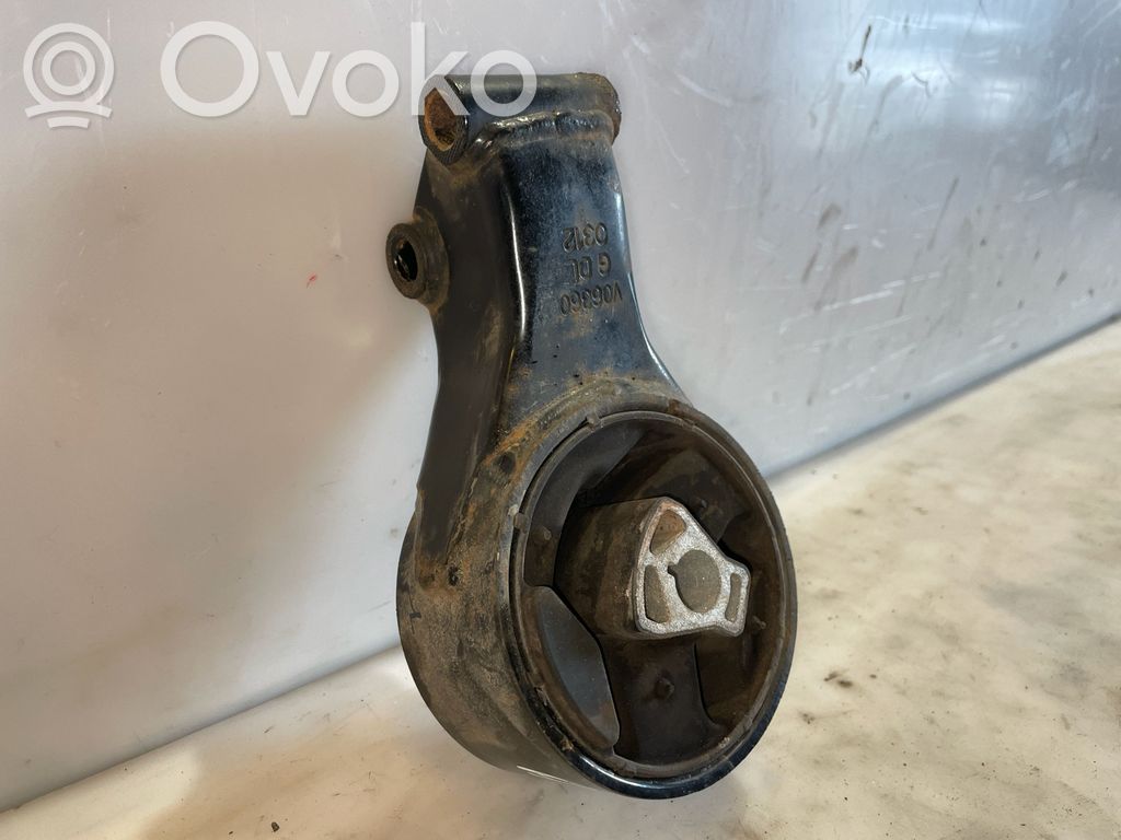 Engine mount bracket   V06360,0312