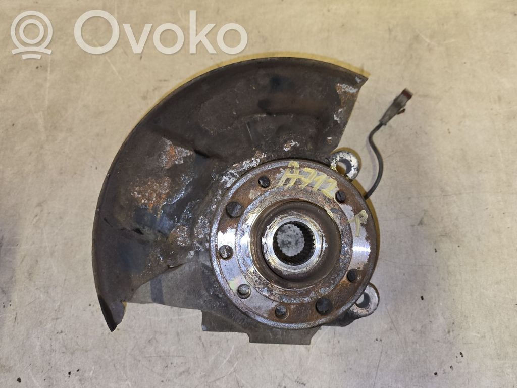Front wheel hub