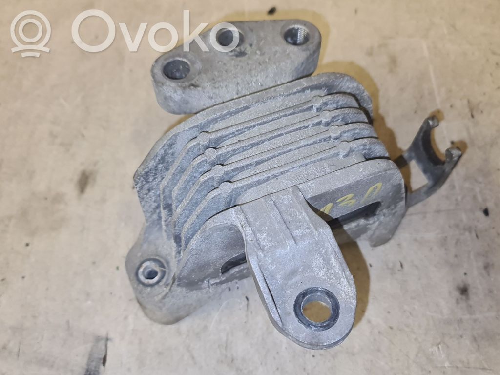 Opel Astra J Engine mount bracket 