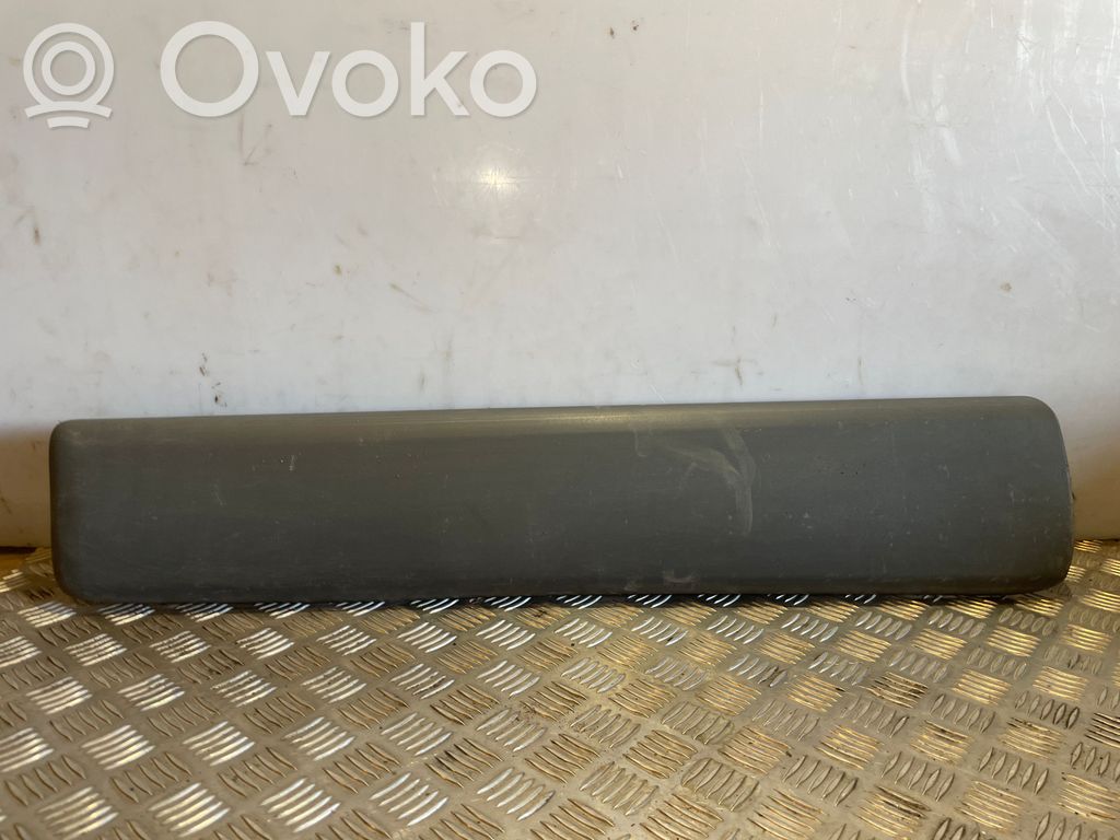 Opel Vivaro Mască ușă față (turnată) 