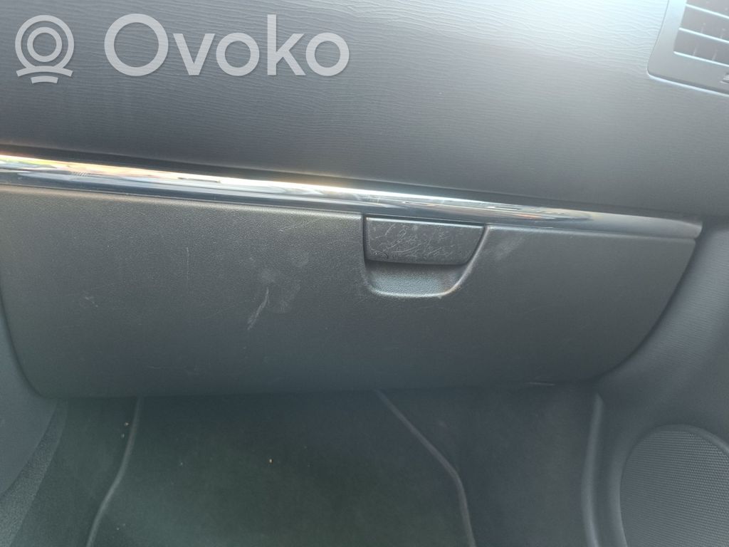Citroen C6 Daiktadėžė 