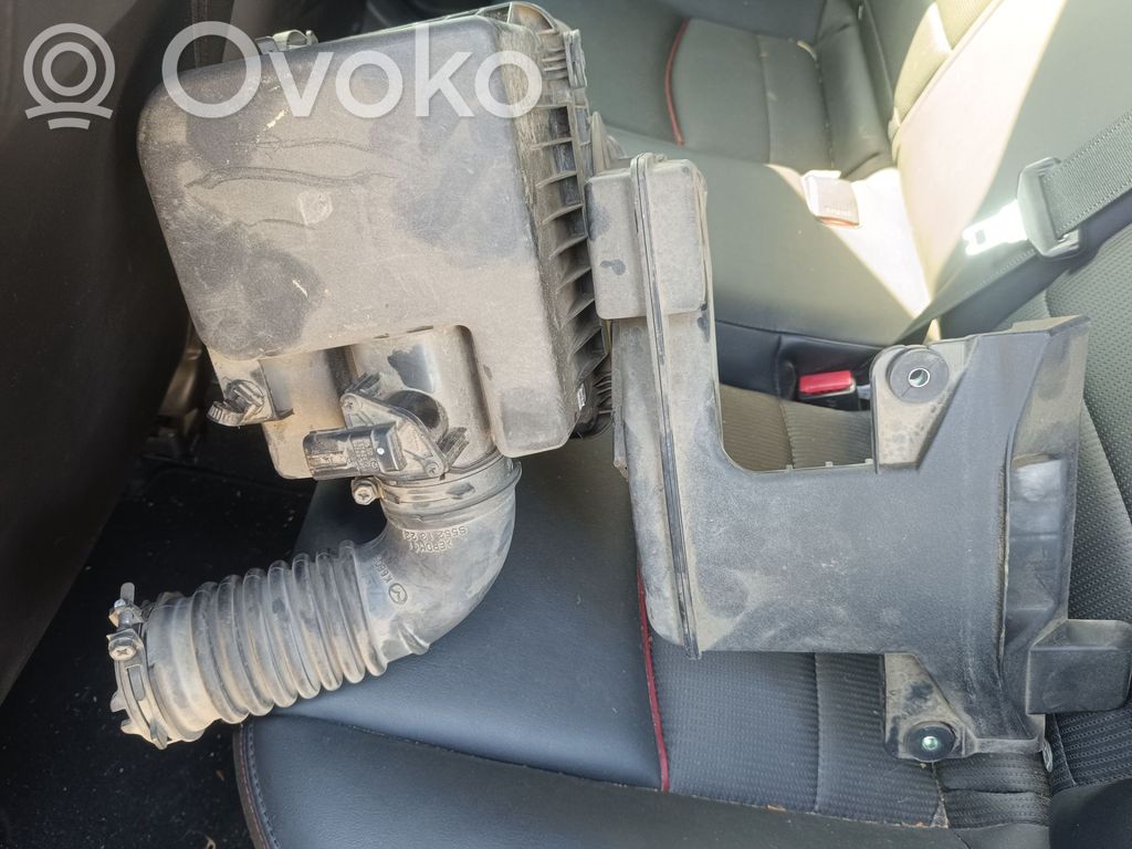 Mazda CX-3 Ilmansuodattimen kotelo 
