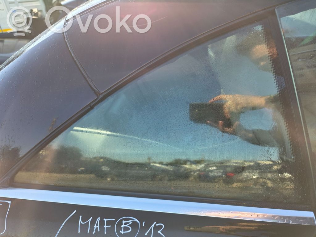 Volkswagen Eos Rear door window glass 
