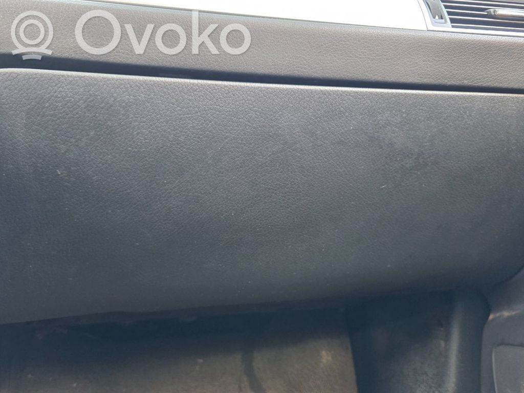 Audi A6 S6 C6 4F Daiktadėžė 