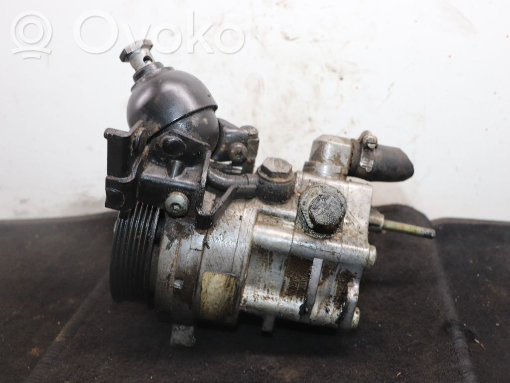 Ohjaustehostimen pumppu   32416755843