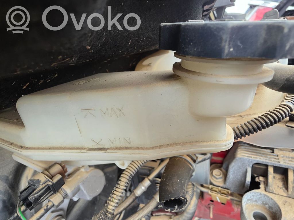 Opel Astra K Pääjarrusylinteri 