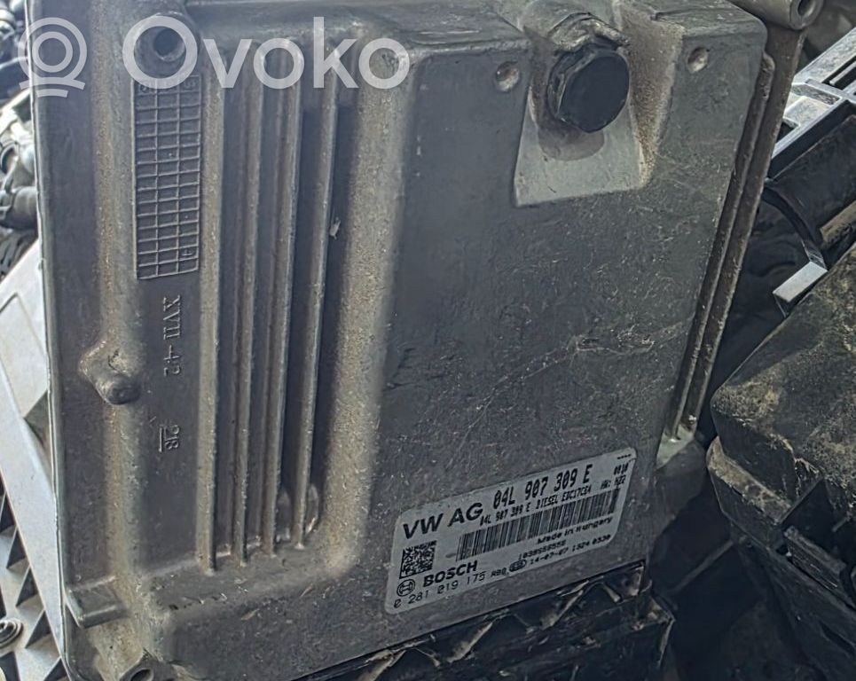 Volkswagen Golf VII Engine control unit/module 