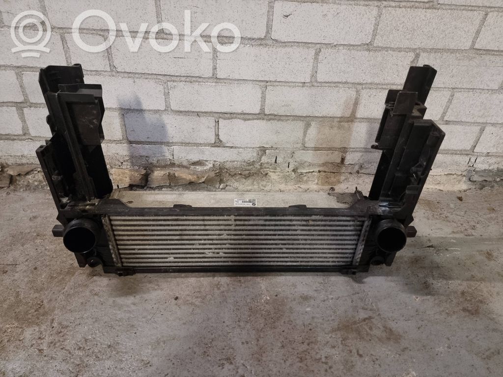 BMW 5 F10 F11 Chłodnica powietrza doładowującego / Intercooler 