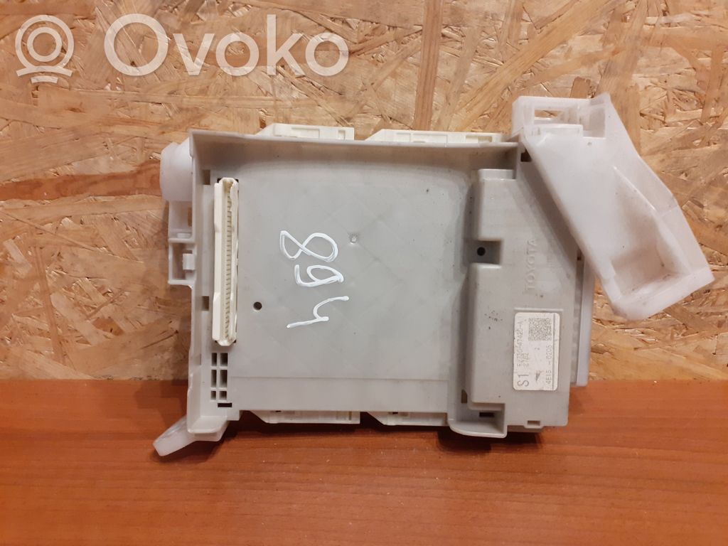Toyota Prius (XW30) Drošinātāju kaste (komplekts) 