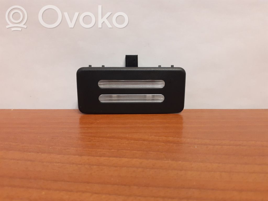 Front seat light   6962013,3371