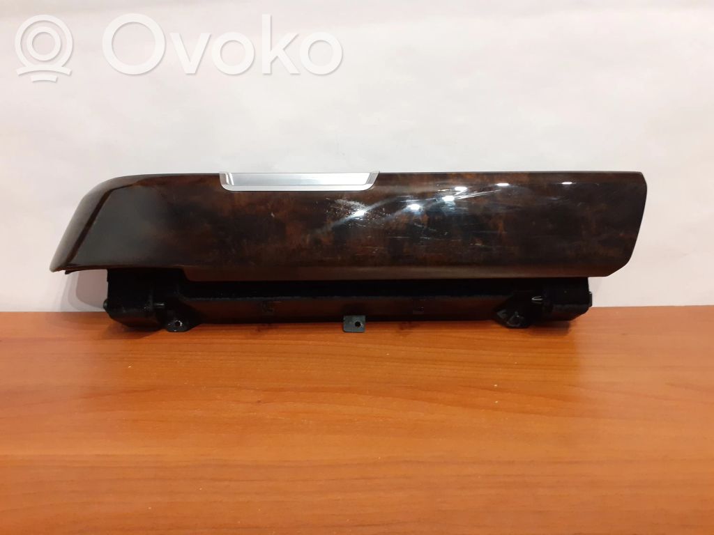 Land Rover Range Rover L405 Front door card panel trim 