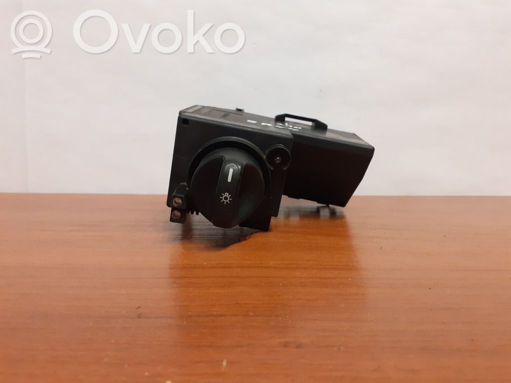 Mercedes-Benz E W210 Light switch 