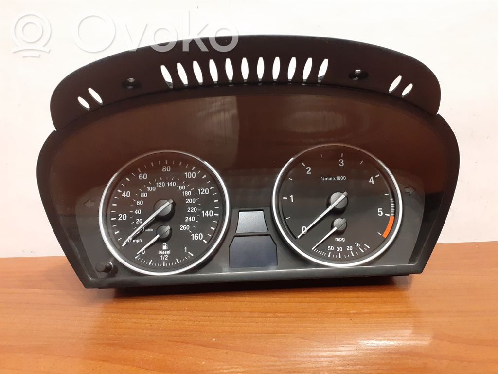 BMW X5 E70 Speedometer (instrument cluster) 