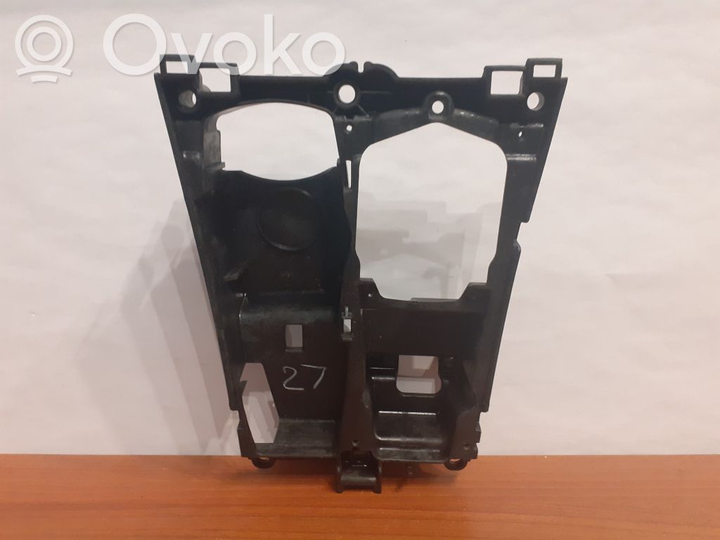 BMW X5 E70 Kita salono detalė 