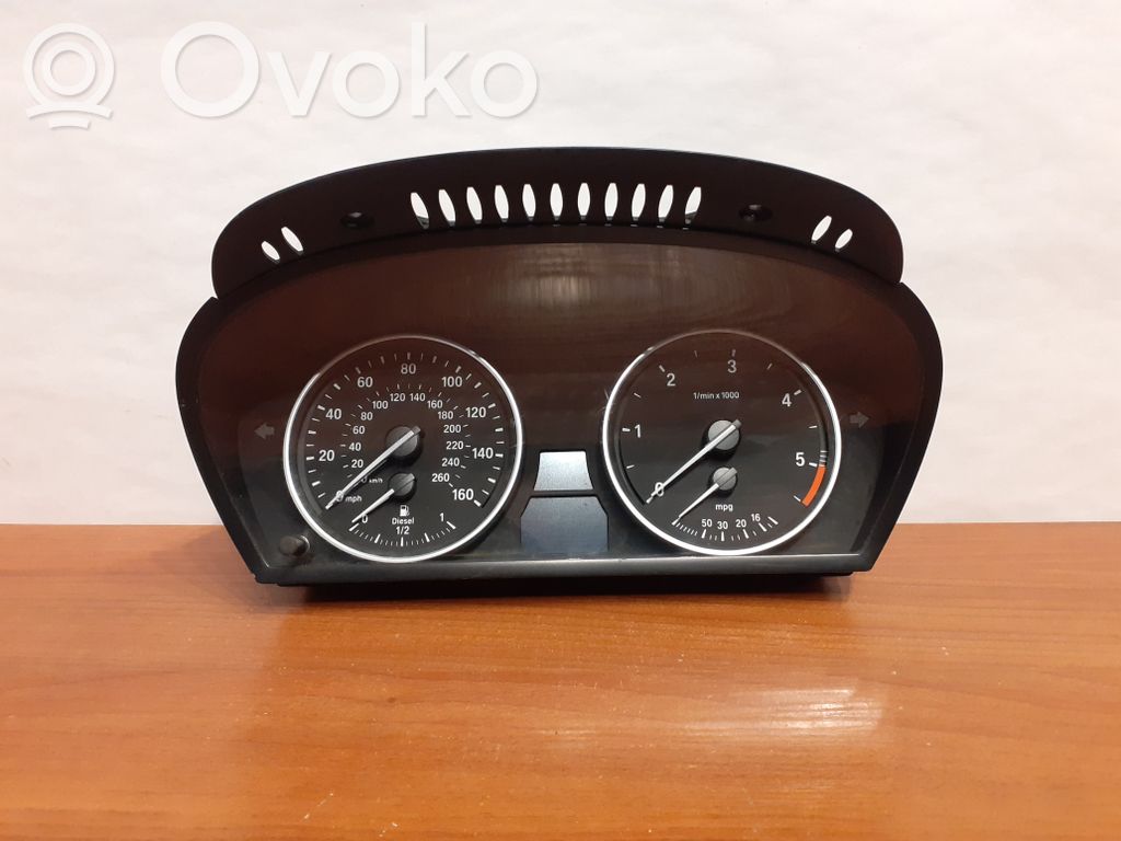 BMW X5 E70 Speedometer (instrument cluster) 