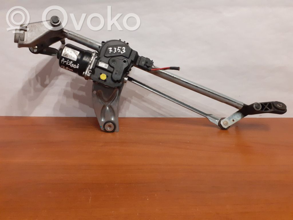 Mercedes-Benz A W177 Front wiper linkage and motor 