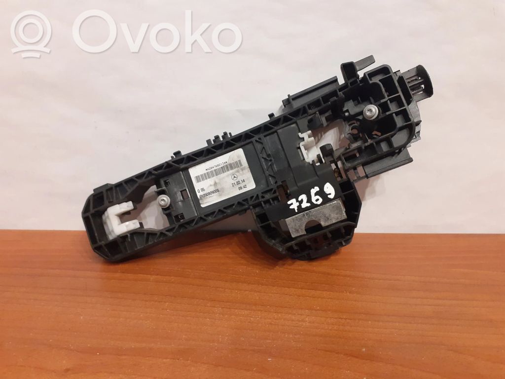 Mercedes-Benz E W212 Front door interior handle 