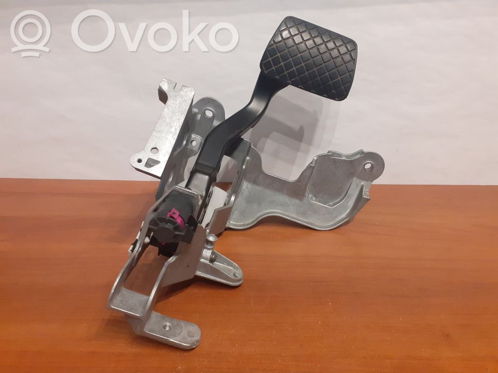 Audi Q7 4M Brake pedal 