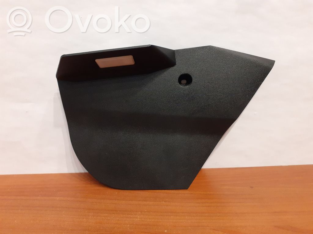 BMW 1 F40 Kita salono detalė 