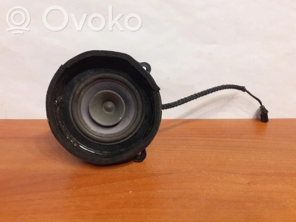 Mercedes-Benz E W210 Front door speaker 