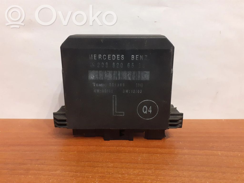 Mercedes-Benz C W203 Durvju vadības bloks 