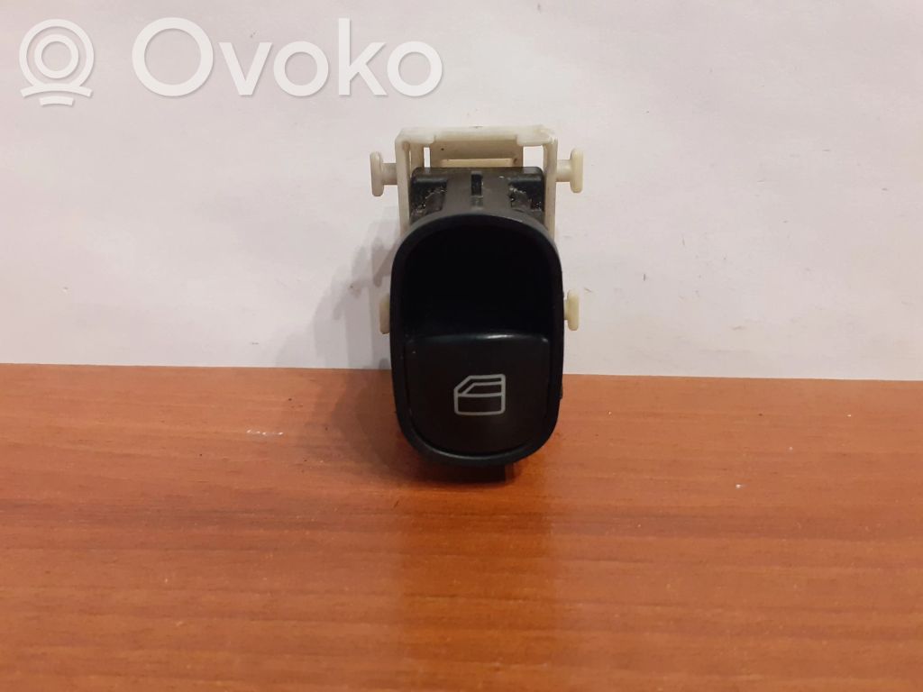 Mercedes-Benz C W203 Elektrinių langų jungtukas 