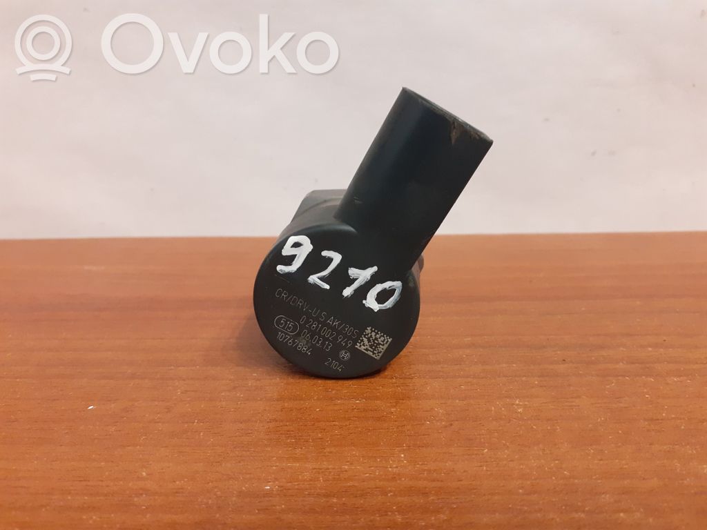 BMW 5 F10 F11 Czujnik ciśnienia paliwa 