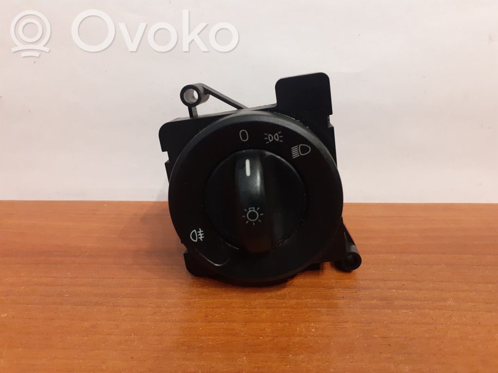 Mercedes-Benz Sprinter W906 Light switch 