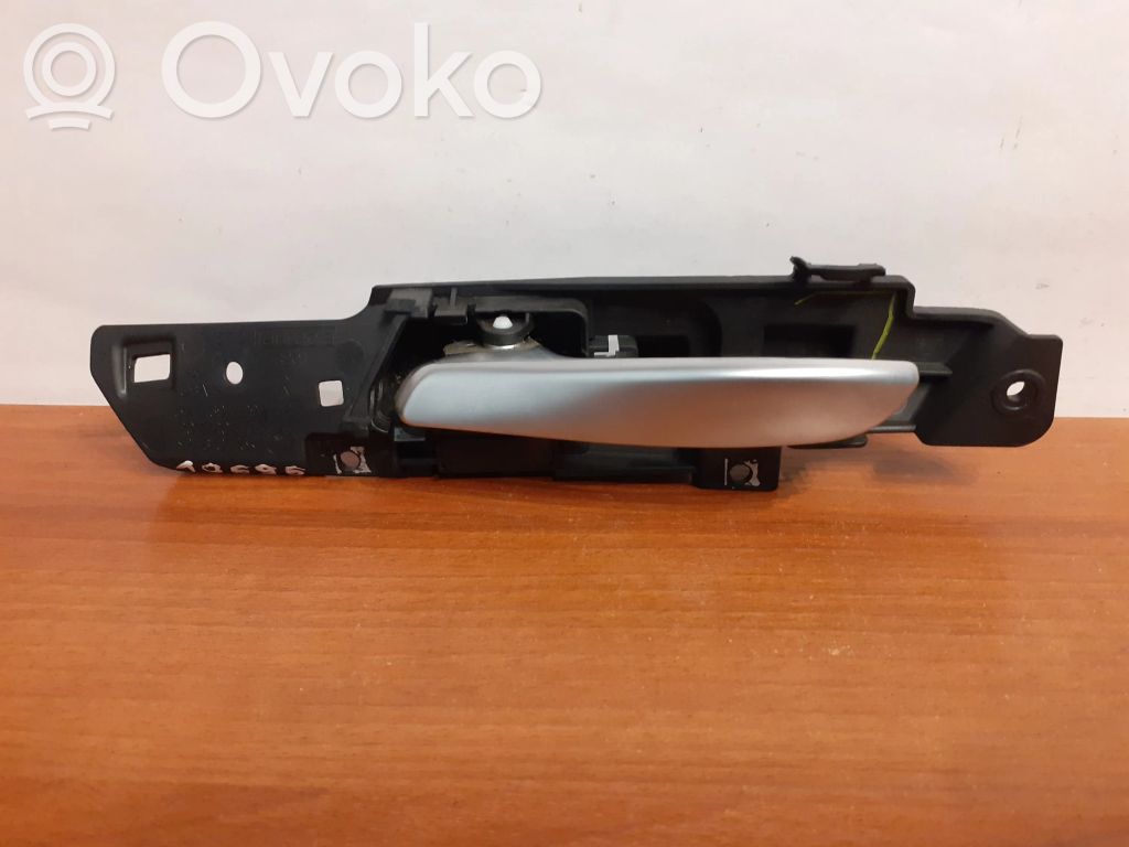 BMW X5 E70 Manecilla interna puerta trasera 