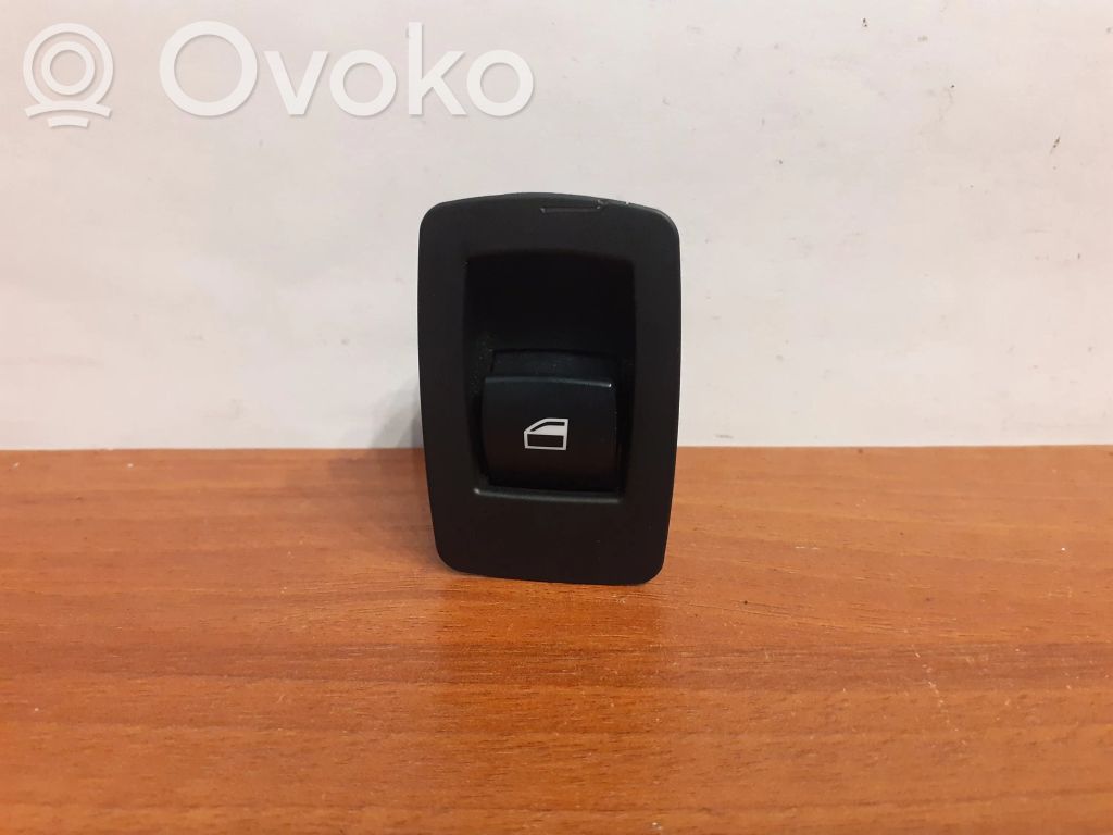 Electric window control switch   15939900,6945874,10911