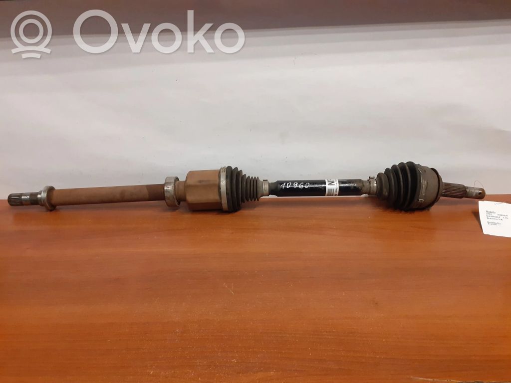 Nissan Qashqai Półoś przednia 