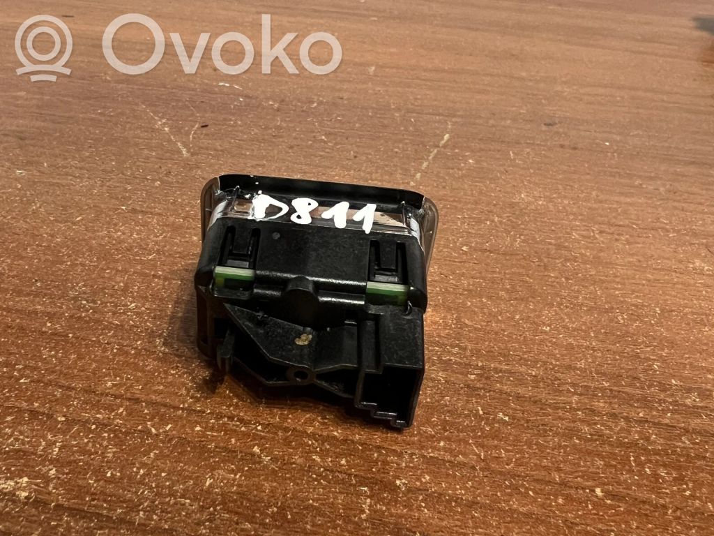 Mercedes-Benz C W204 Other switches/knobs/shifts 