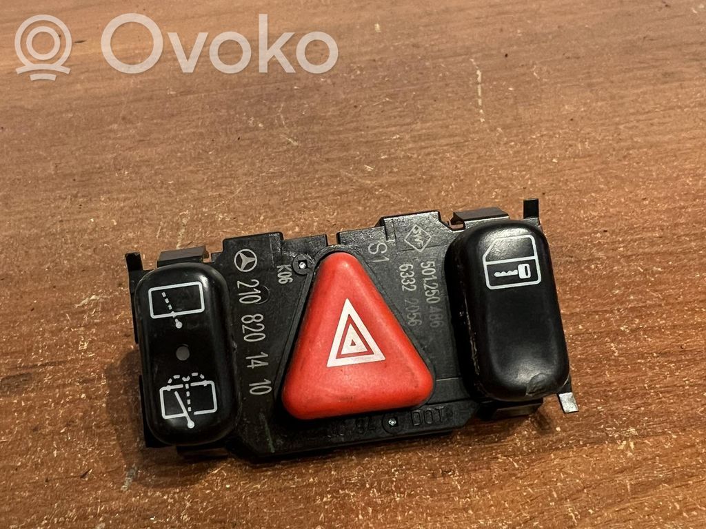 Mercedes-Benz E W210 Botón interruptor de luz de peligro 
