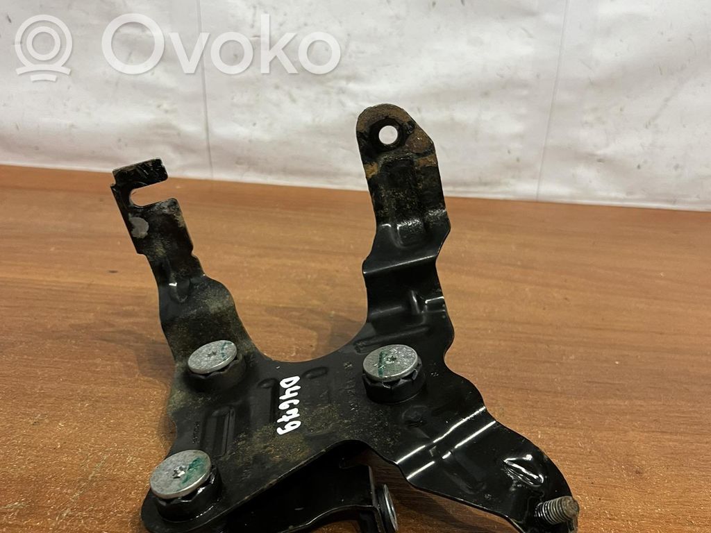 Jaguar XF X250 ABS pump bracket 