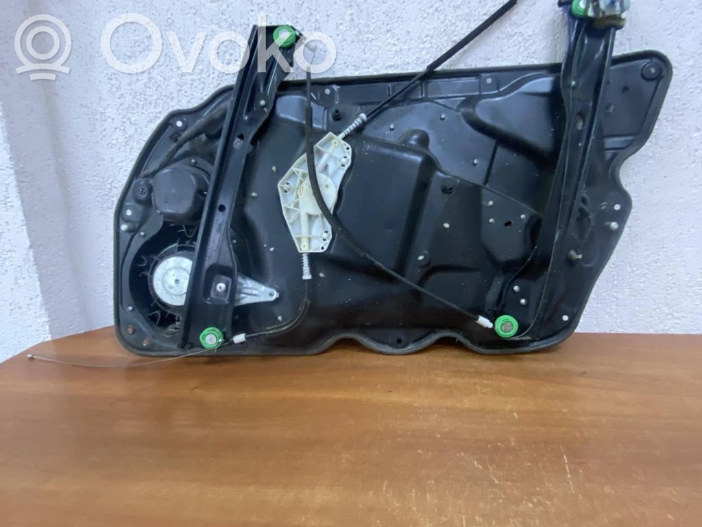 Volkswagen PASSAT B6 Front door electric window regulator 