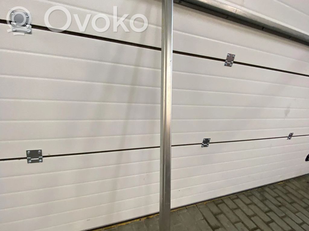 BMW X5 E70 Kattokisko 