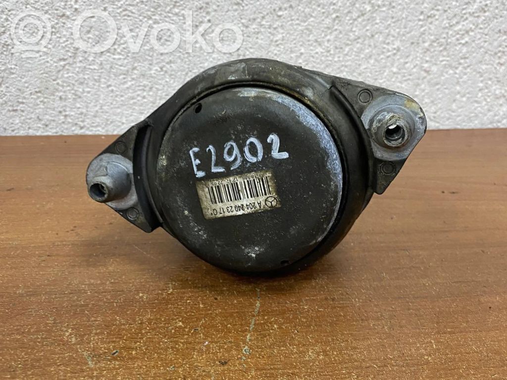 Engine mount bracket   A2042402317,E2902