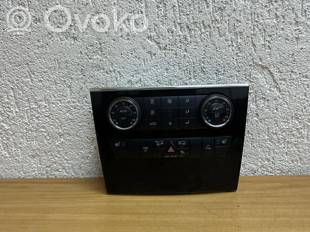 Przełącznik / Włącznik nawiewu dmuchawy   A2518707289,A2518205089,2285870,F1762