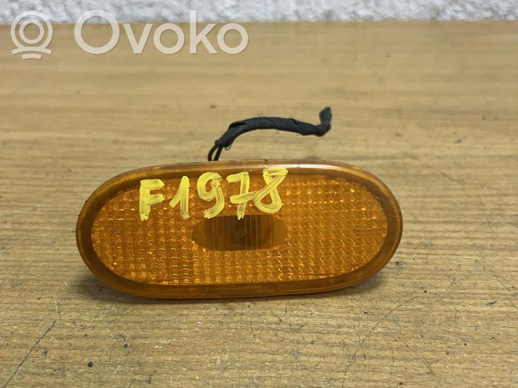 Volkswagen Crafter Semnalizator bară față 