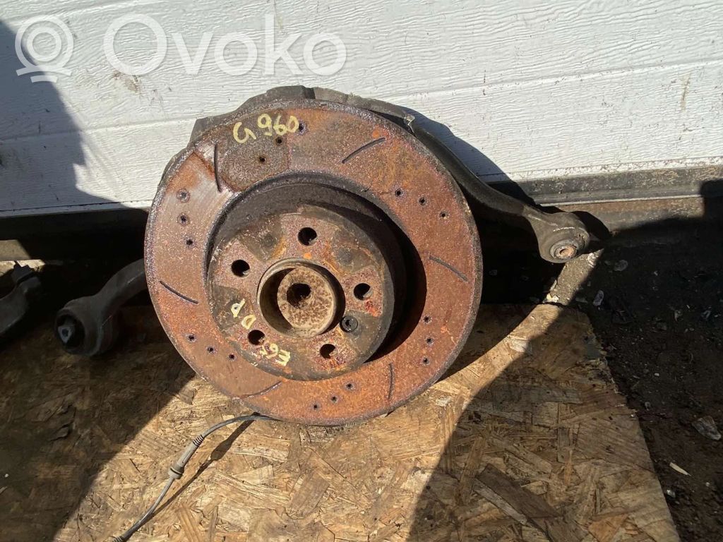 BMW 7 E65 E66 Front wheel hub 