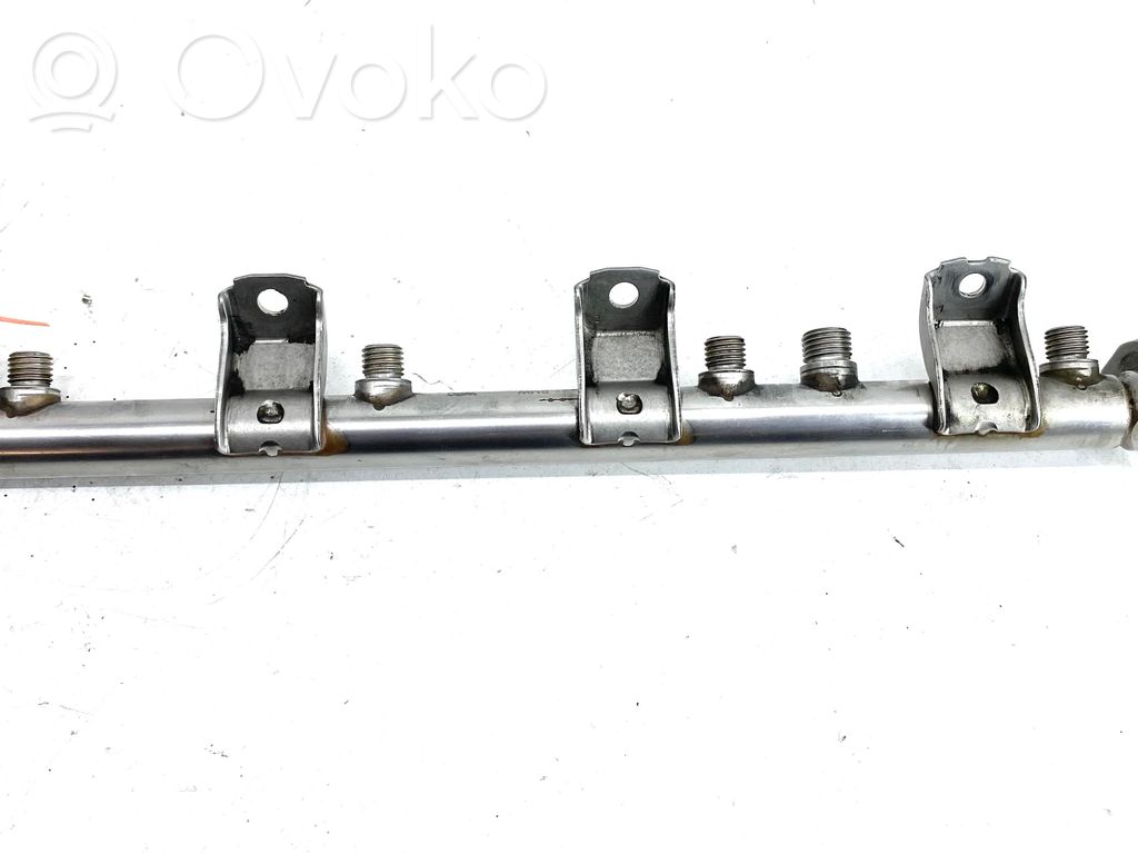 BMW 7 F01 F02 F03 F04 Polttoainepääputki 